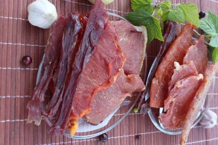 Мясные снеки: джерки из свинины, курицы и говядины — фото 2